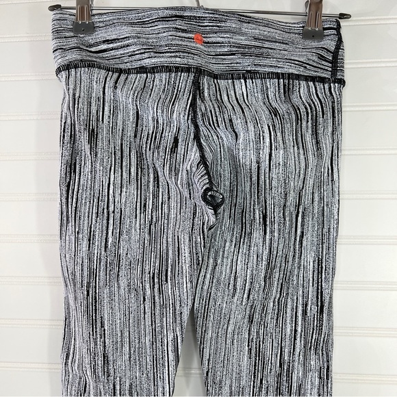 VIMMIA Womens Black White Athletic Leggings Pants Sz XS Workout Gym Yoga - Picture 7 of 9